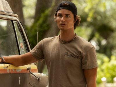 Ator de Outer Banks promete desfecho cheio de ação e final “que todo fã quer” na 5ª e última temporada da série da Netflix
