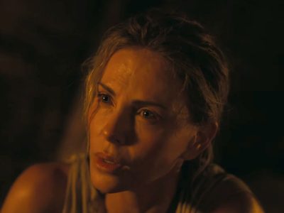 Charlize Theron, atriz de A Odisseia, completa 51 anos: “Toda minha vida estava dentro de uma mala, mas havia um mundo que eu queria ver”