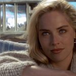 "Ela está no filme": Um dos longas mais polêmicos da década de 1990 será refeito com o retorno da icônica personagem principal