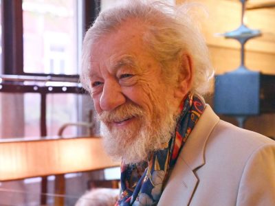 Ian McKellen revela descoberta sobre novo Capitão América durante filmagens de Vingadores: Doutor Destino