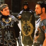 27 anos atrás, no set de seu melhor filme, Russell Crowe enfrentou comportamento "pouco profissional" de ator cult