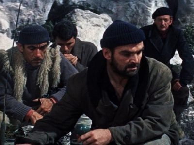 Hoje na Netflix: Um dos melhores filmes de guerra do cinema com enredo impecável que foi um grande sucesso em sua época